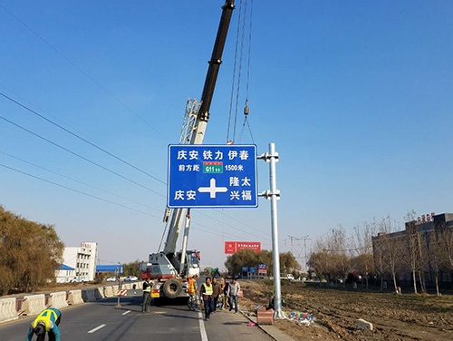 长治长治道路护栏网网片该如何进行正确的选购呢？